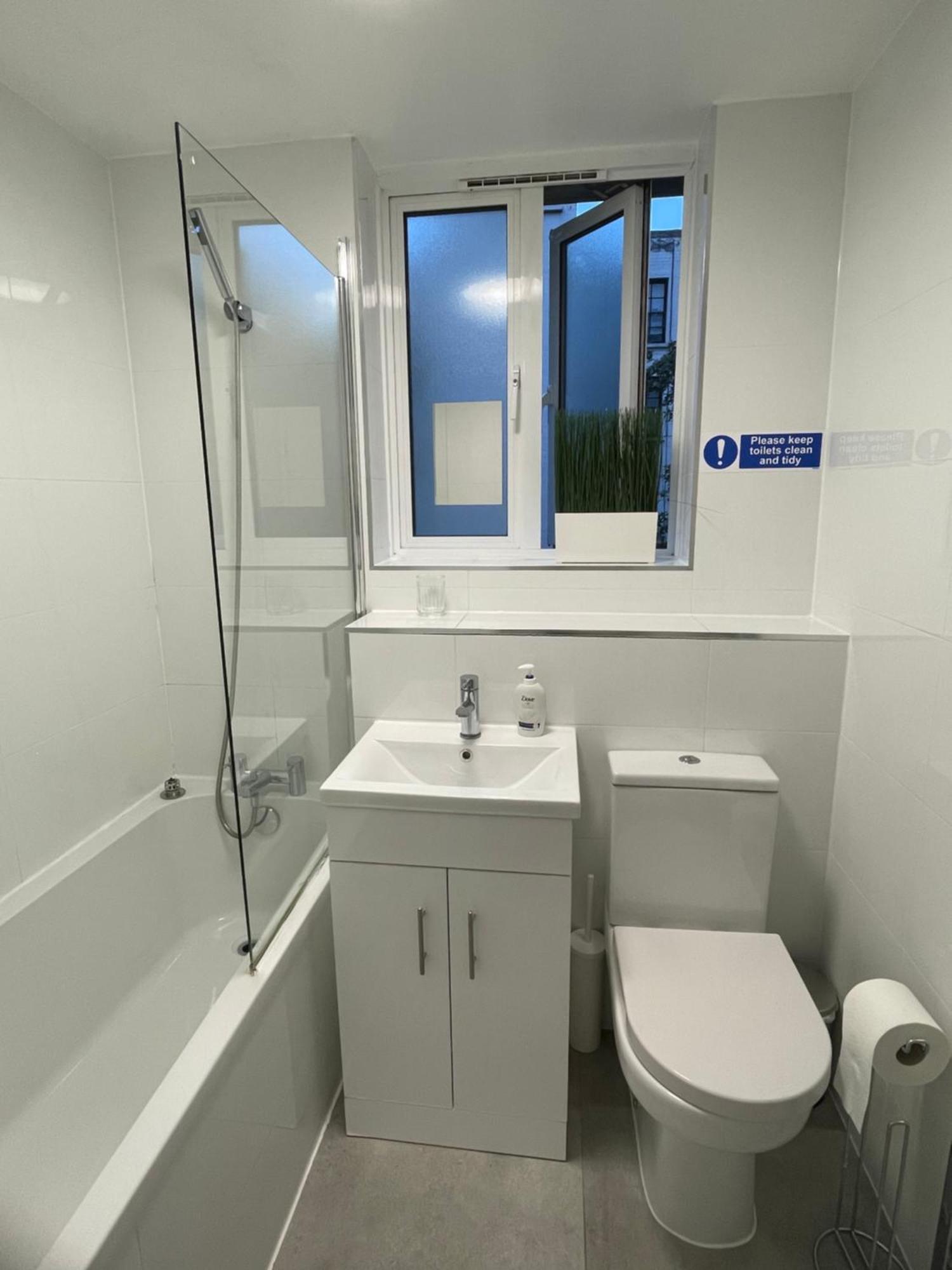 Lovely Triple And Quadruple Rooms In Euston & Square In Central London Bagian luar foto